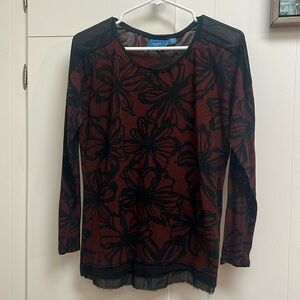 Simply Vera Long Sleeve Floral Top (lightweight)